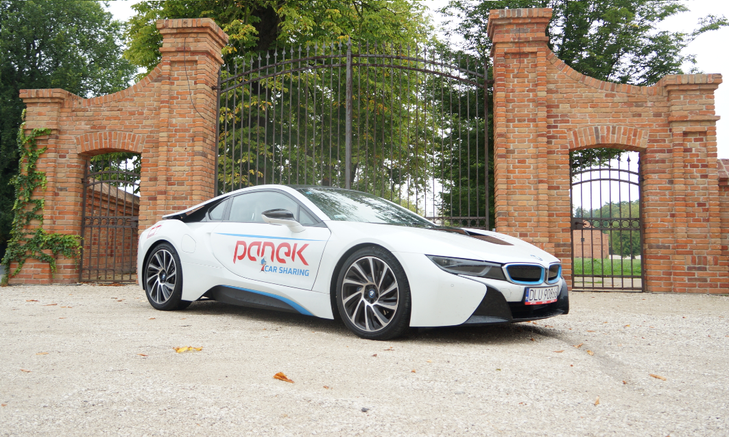 Read more about the article TEST: BMW i8 – Panek CarSharing + Bonus