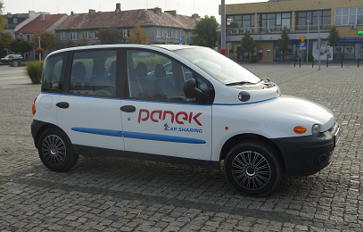 Read more about the article Nie kłam, że się nie przejedziesz.<br>Fiat Multipla w Panek CarSharing.