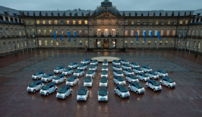 Read more about the article Stuttgart zabiera „elektrykom”, ale daje car-sharingowi!